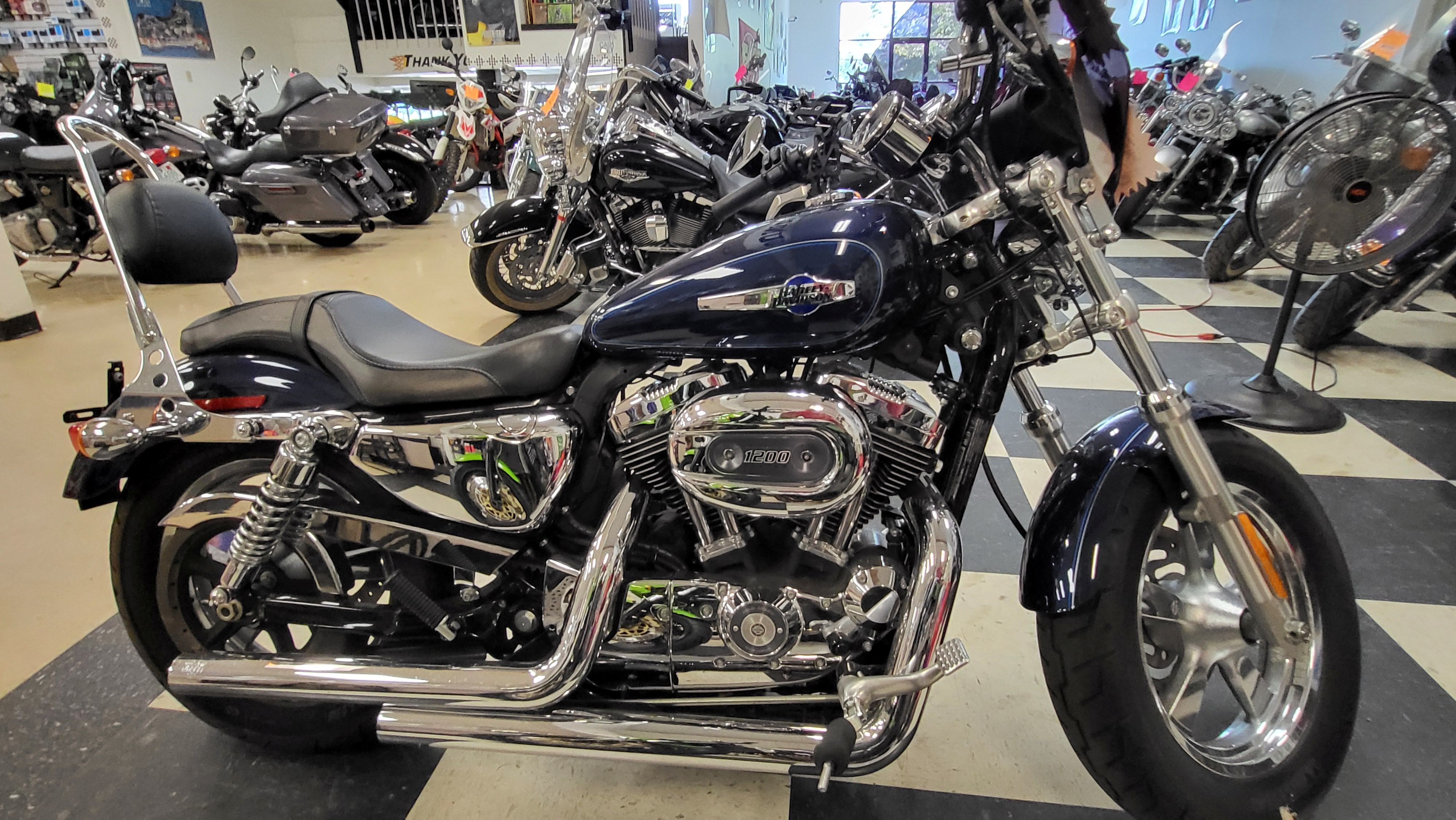 2012 Harley-Davidson Sportster XL1200 Custom